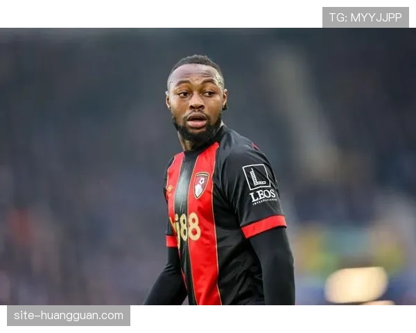 塞梅尼奥完成6次成功长传，成伯恩茅斯战术支点